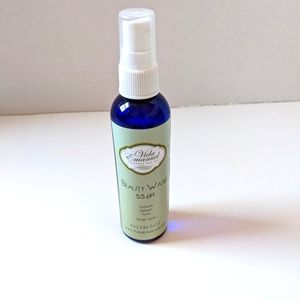 Vida Emanuel beauty water 5.5 pH